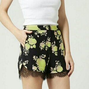 Topshop Lace Hem Floral Black Shorts Size 6